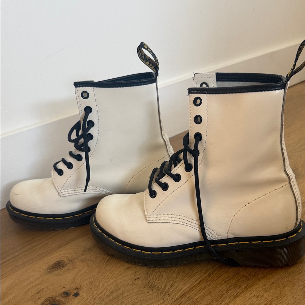 Dr. Martens White Leather Lace-Up Boots - Picture 4 of 4